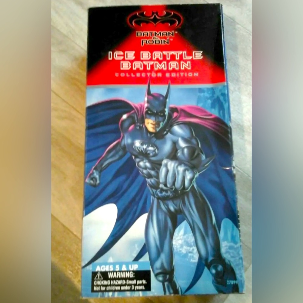 NEW BATMAN & ROBIN ICE BATTLE BATMAN COLLECTOR EDITION KENNER FIGURE 1997!